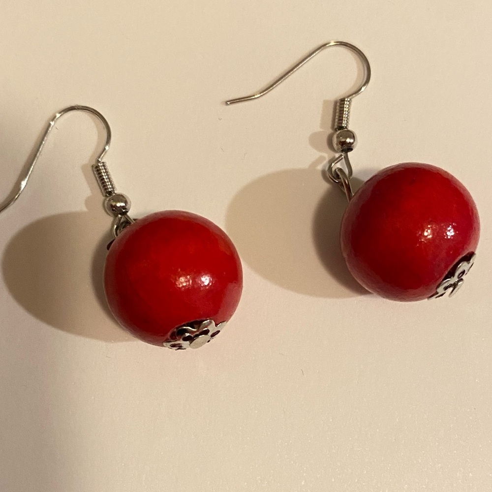 Elegant Red Dangle Earrings